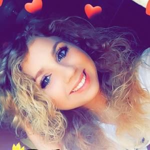 Meet your Posher, Kasey lynne